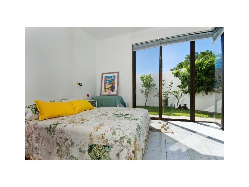 Yorkeys Knob QLD 4878