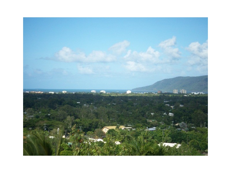 9 Rosemont Court, Mooroobool QLD 4870