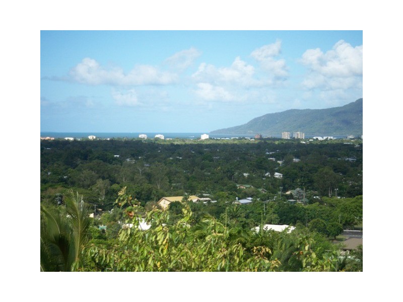 9 Rosemont Court, Mooroobool QLD 4870