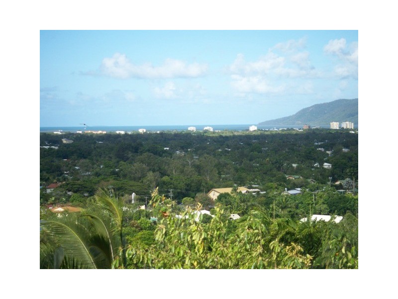 9 Rosemont Court, Mooroobool QLD 4870