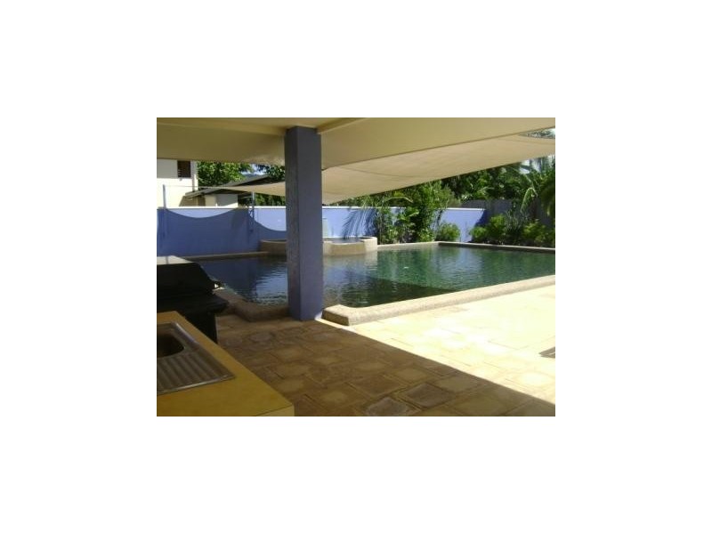 Trinity Beach QLD 4879