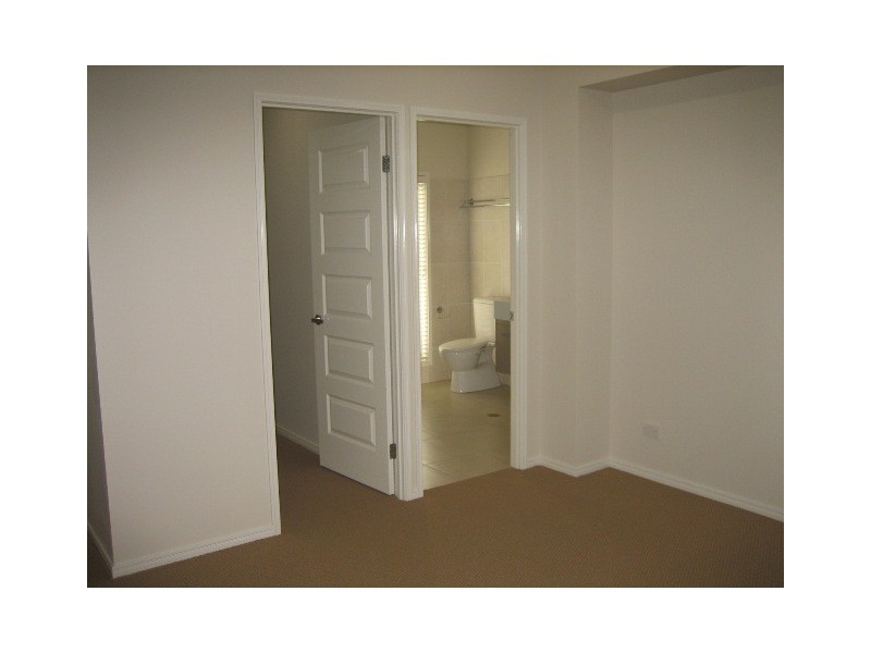 12 Raffles Court, Redlynch QLD 4870