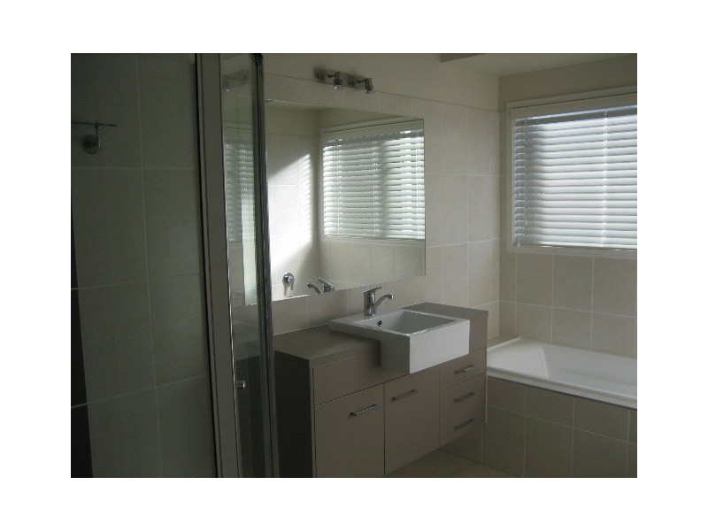 12 Raffles Court, Redlynch QLD 4870