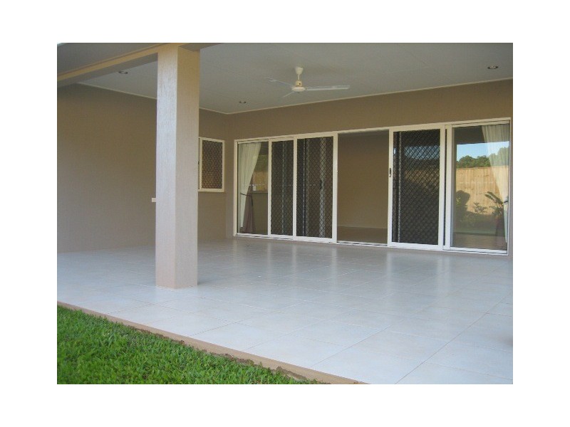 12 Raffles Court, Redlynch QLD 4870