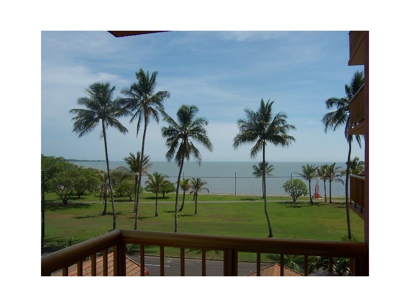 15/249 Esplanade, Cairns QLD 4870