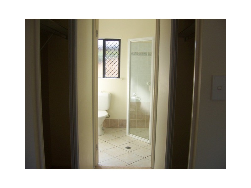 Bentley Park QLD 4869