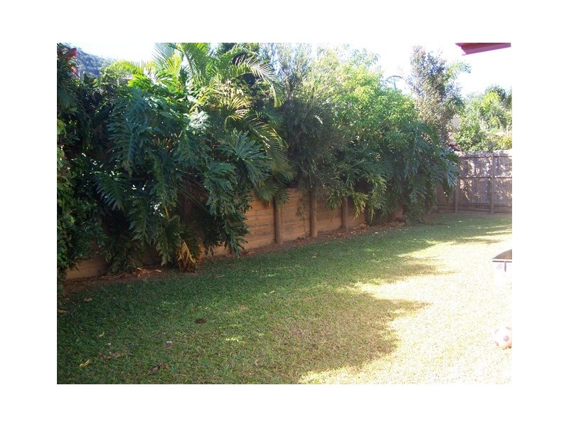Bentley Park QLD 4869