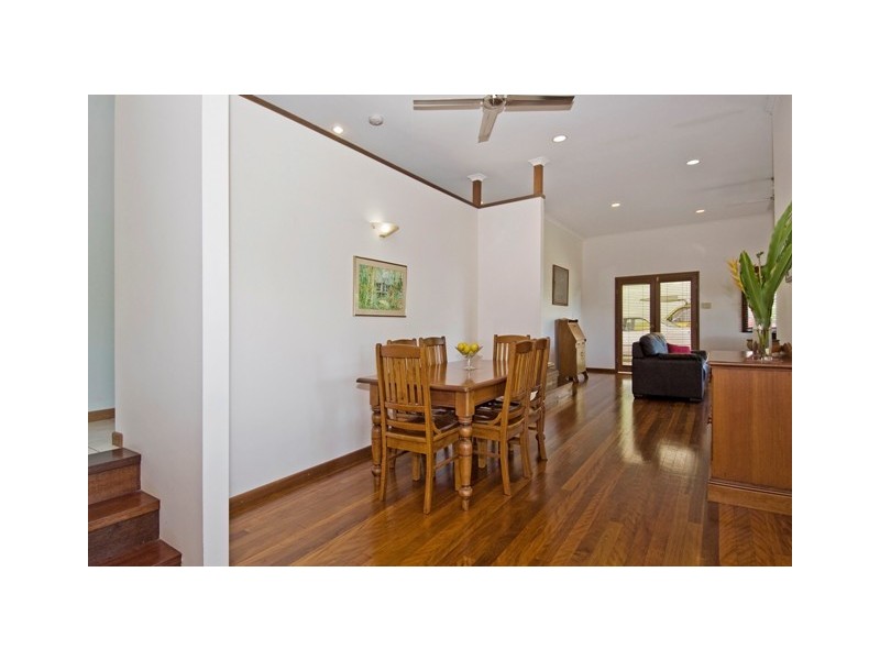 135 Harvey Road, Redlynch QLD 4870