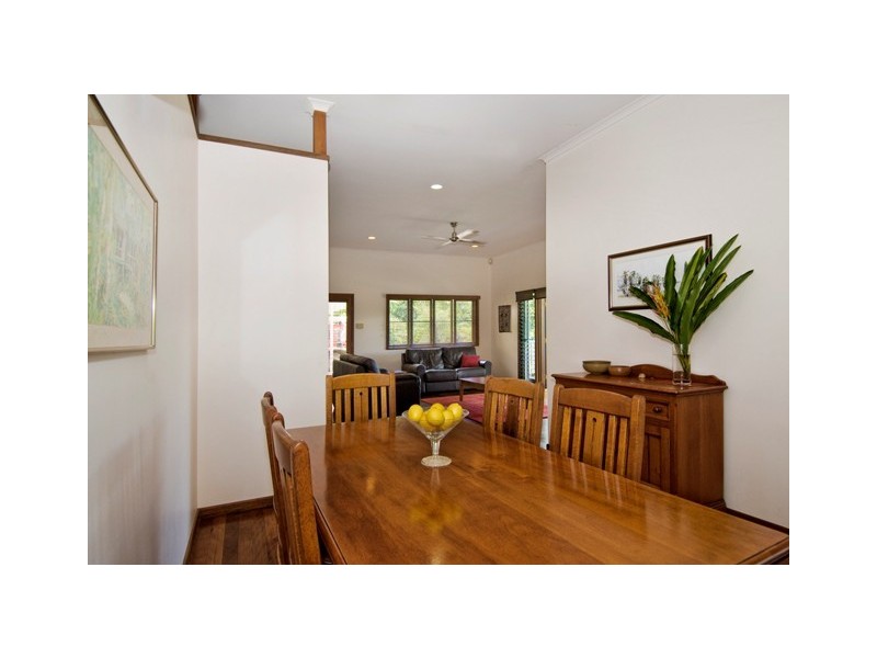 135 Harvey Road, Redlynch QLD 4870