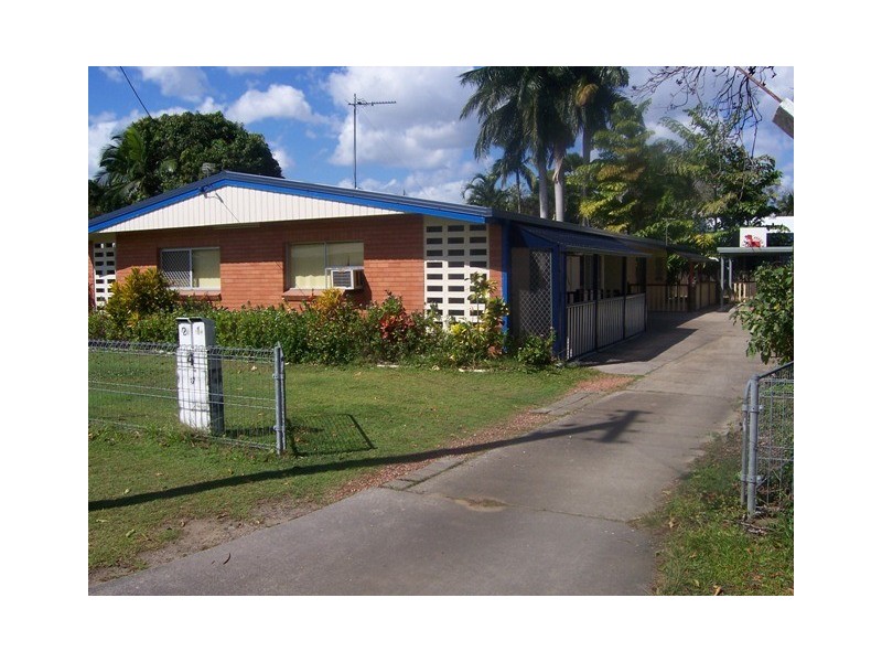 Manunda QLD 4870