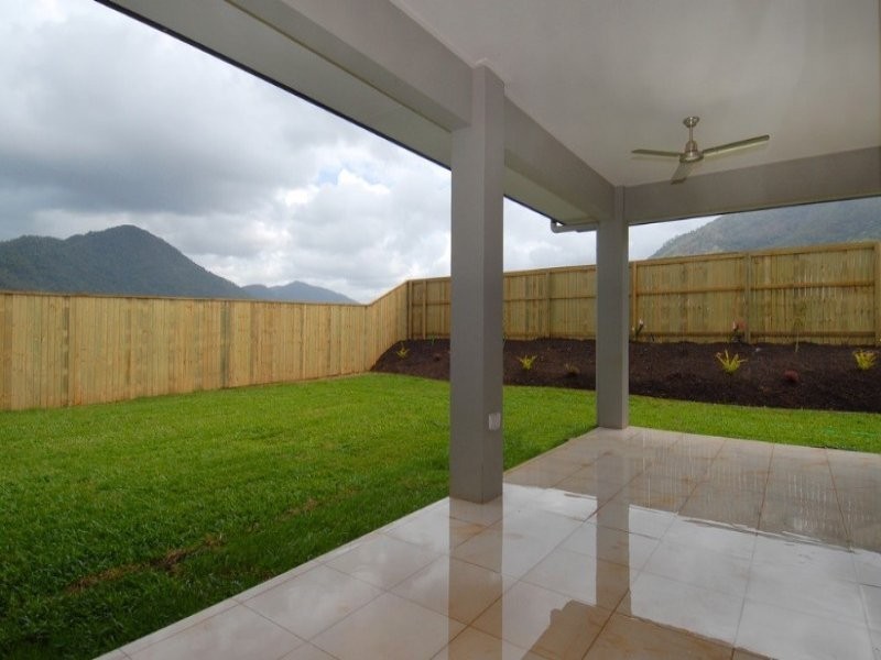 6 Botany Avenue, Redlynch QLD 4870