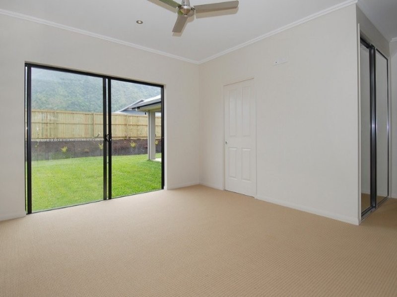 6 Botany Avenue, Redlynch QLD 4870