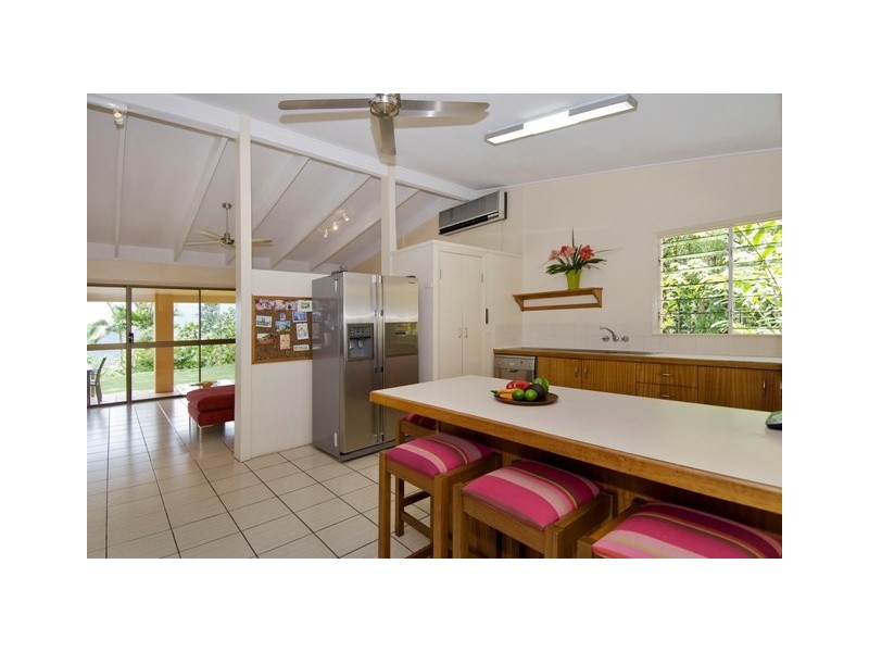 61 Harvey Road, Redlynch QLD 4870