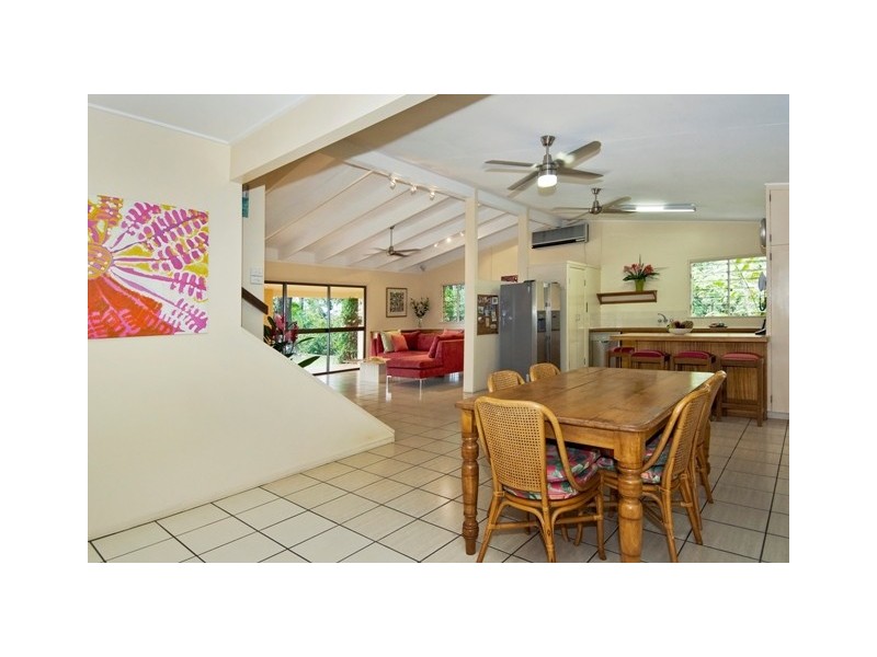 61 Harvey Road, Redlynch QLD 4870
