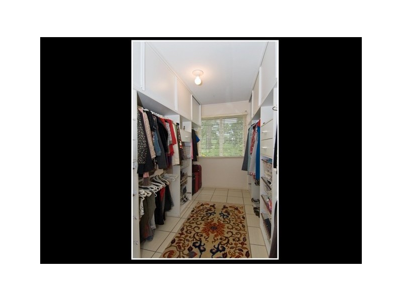 61 Harvey Road, Redlynch QLD 4870