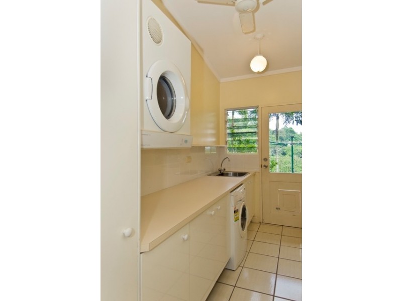 61 Harvey Road, Redlynch QLD 4870