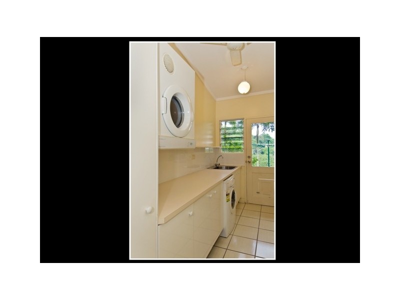 61 Harvey Road, Redlynch QLD 4870