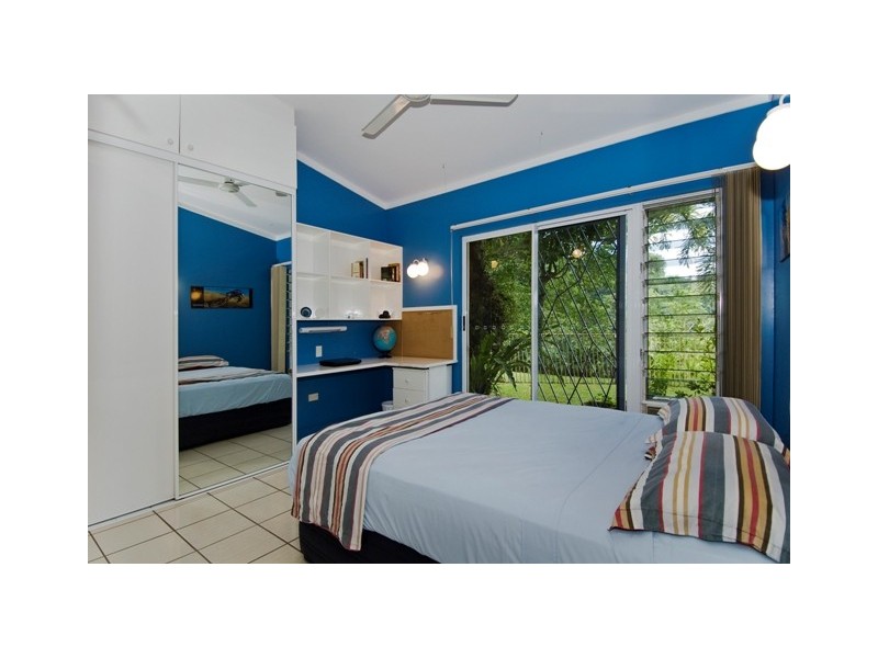 61 Harvey Road, Redlynch QLD 4870