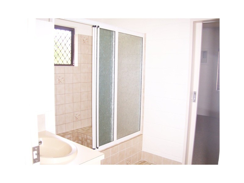 Mooroobool QLD 4870