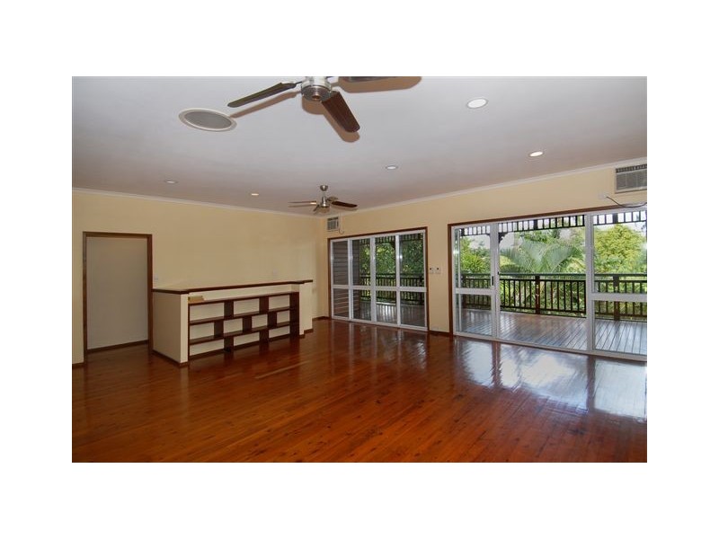 5 Woodlands Avenue, Edge Hill QLD 4870