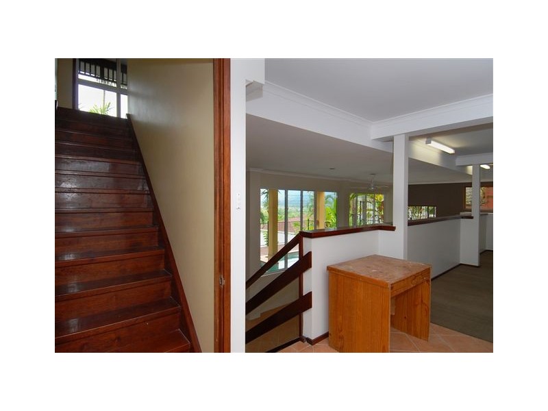 5 Woodlands Avenue, Edge Hill QLD 4870