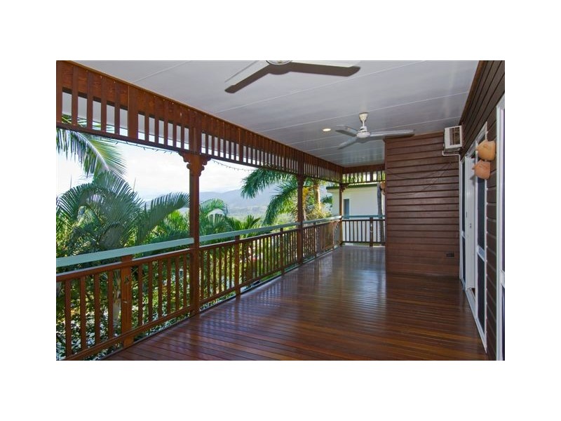 5 Woodlands Avenue, Edge Hill QLD 4870