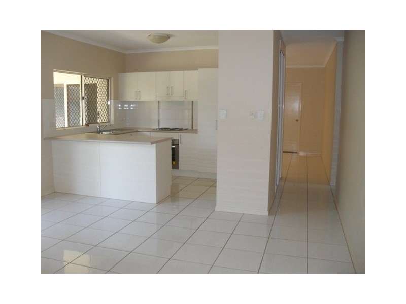 43 Sunbird Drive, Woree QLD 4868