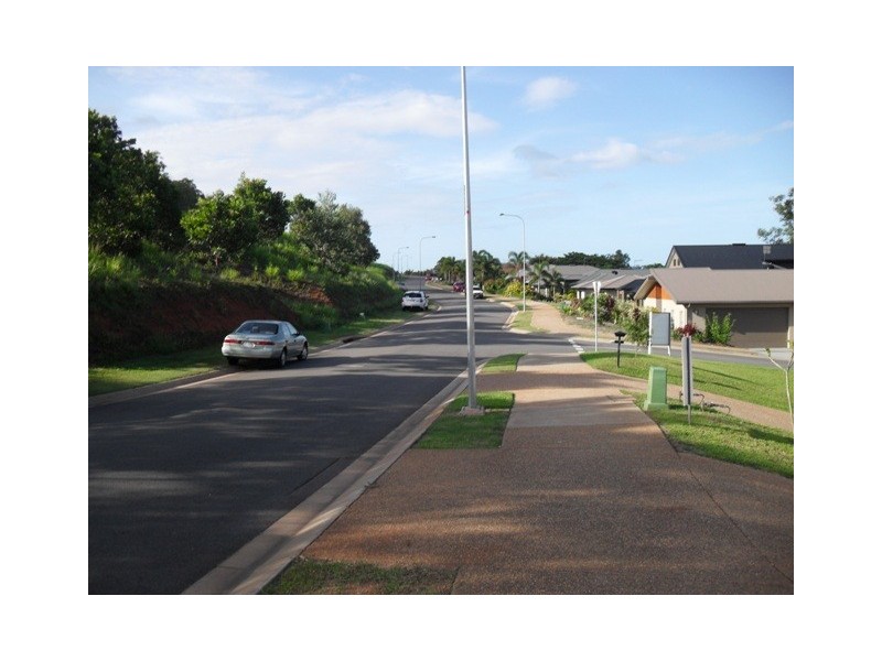 43 Sunbird Drive, Woree QLD 4868
