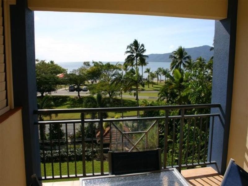 31/275 Esplanade, Cairns North QLD 4870