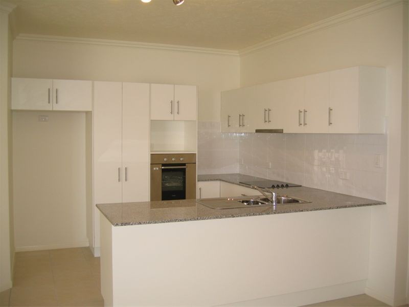 15 Minnie Street, Cairns City QLD 4870