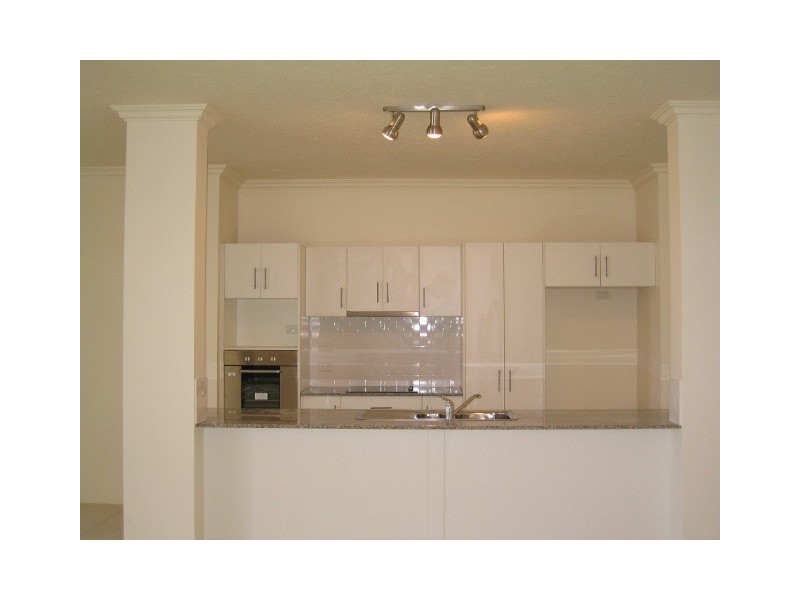 15 Minnie Street, Cairns City QLD 4870