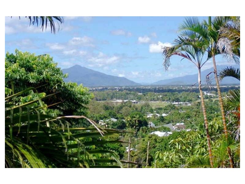 9 Bellevue Crescent, Edge Hill QLD 4870