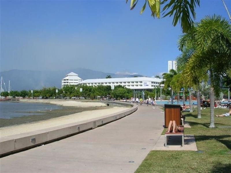 83 Esplanade, Cairns QLD 4870