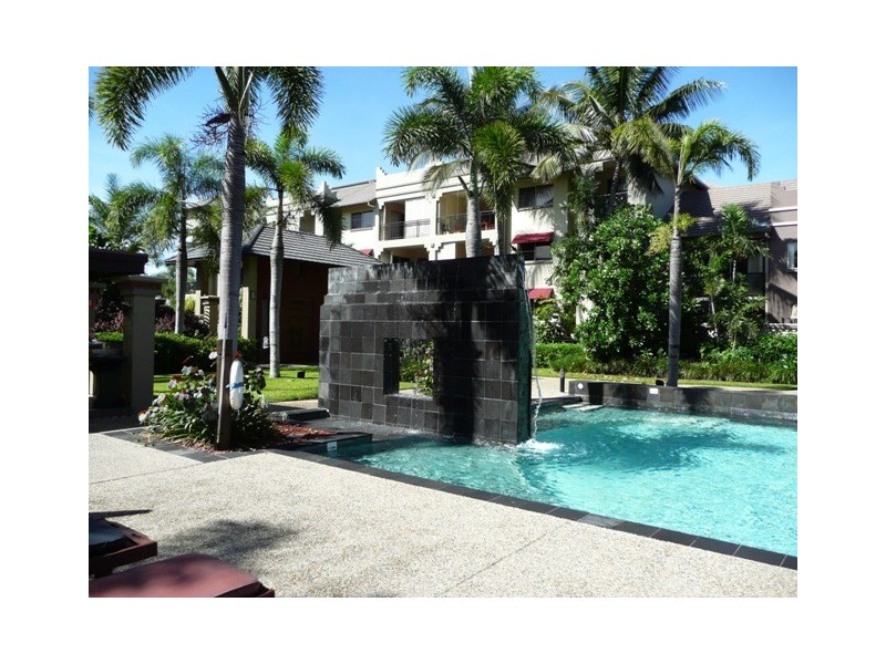 320/13 Mann Street, Westcourt QLD 4870