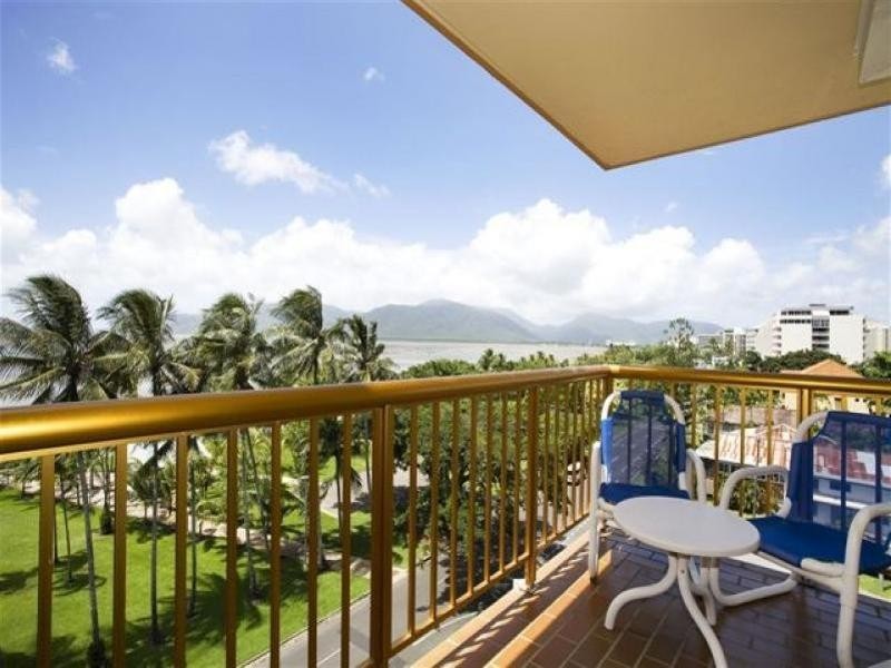 Cairns North QLD 4870