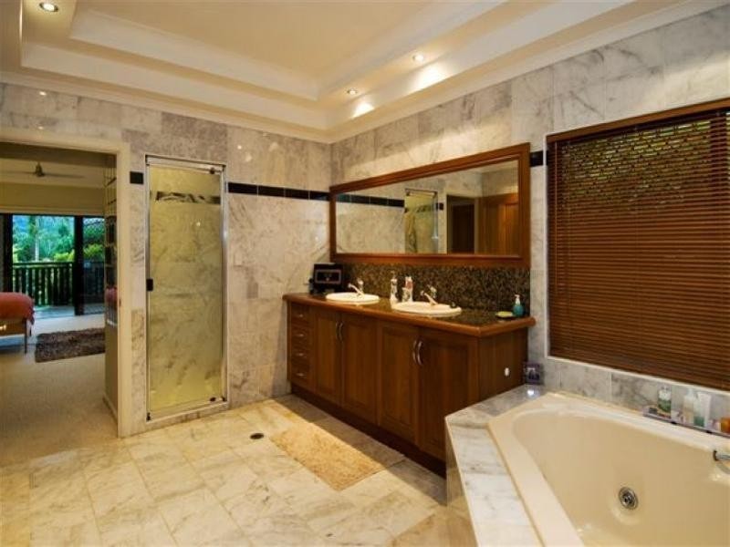 4 Lichen Close, Redlynch QLD 4870