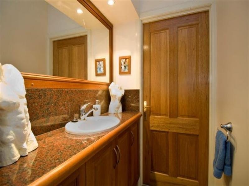 4 Lichen Close, Redlynch QLD 4870