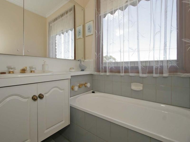 7 St Vincent Close, Aberfoyle Park SA 5159