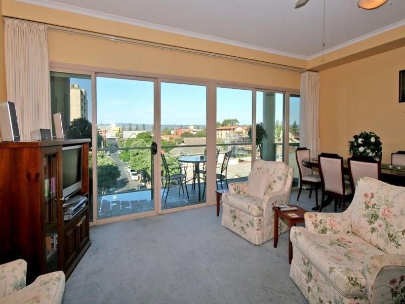 11/5  South Esplanade, Glenelg SA 5045