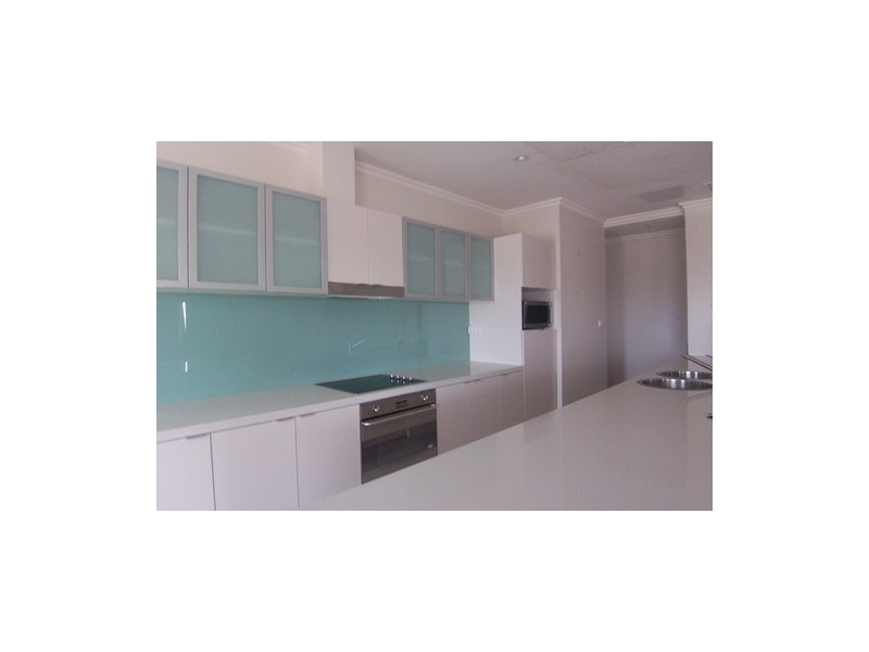 122 Penthouse, Stamford Grand, Glenelg SA 5045