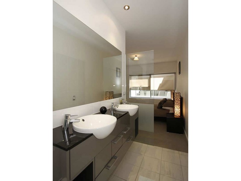 5, 10 Moseley Street, Glenelg SA 5045