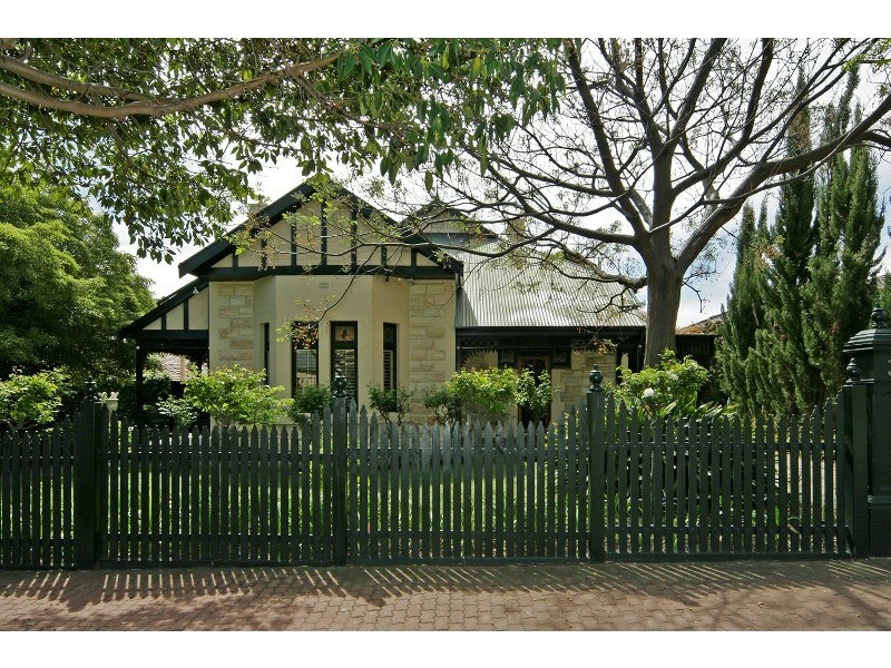 3 Giles Avenue, Glenelg SA 5045