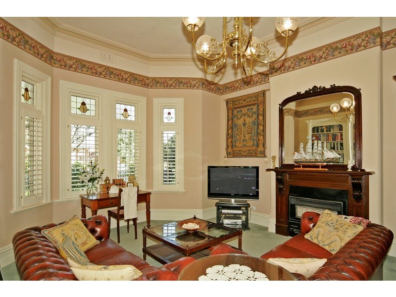 3 Giles Avenue, Glenelg SA 5045