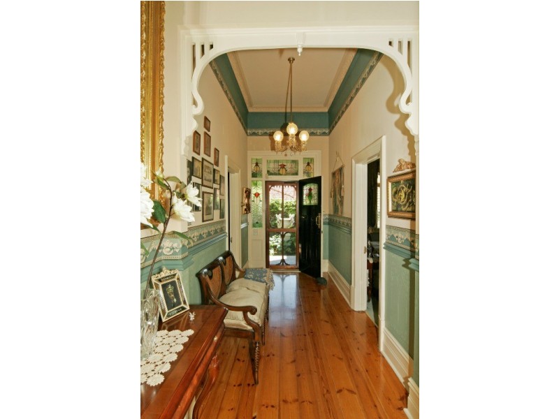 3 Giles Avenue, Glenelg SA 5045