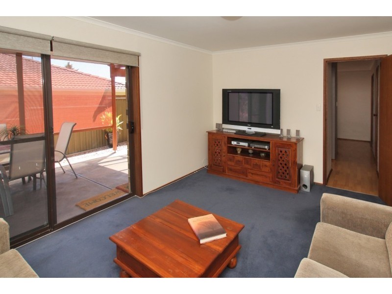 10 Luderitz Close, Hallett Cove SA 5158