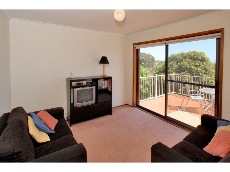 10 Luderitz Close, Hallett Cove SA 5158