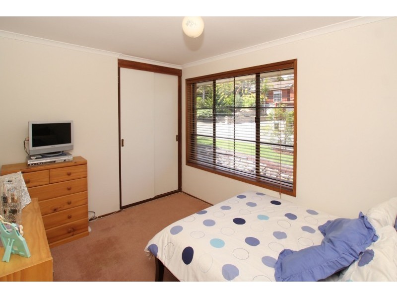 10 Luderitz Close, Hallett Cove SA 5158