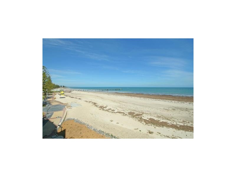 Apt 104/19 Holdfast Promenade – Platinum On The Beach, Glenelg SA 5045
