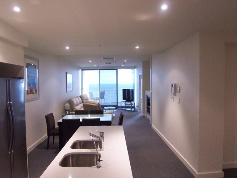 Apt 901  Platinum On The Beach, Glenelg SA 5045
