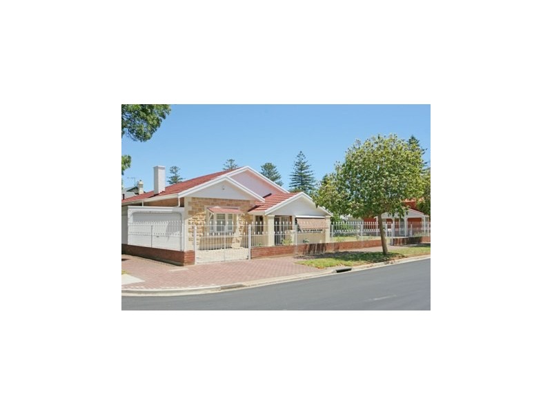 4 Russell Street, Glenelg North SA 5045